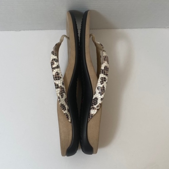 VIONIC Pre-Owned Women’s DillonToe post white leopard Flip Flop US Size 8.5-9 - Picture 5 of 9